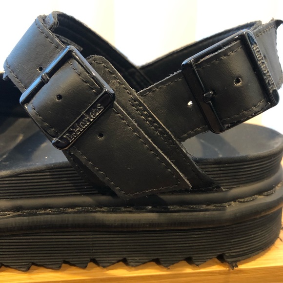 Dr Martins, Women’s Voss Sandals, size 39 - Picture 5 of 9